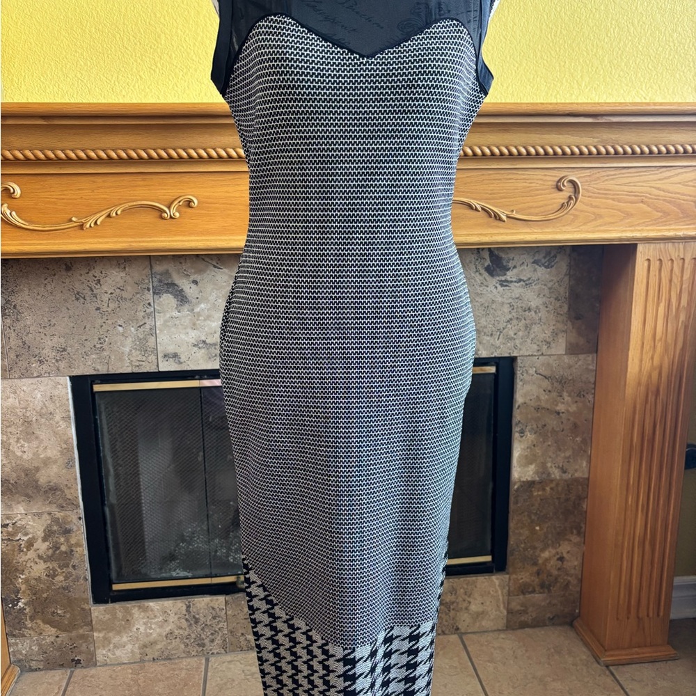 RACHEL Rachel Roy Asymmetrical Gray and Black Sheath Dress